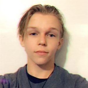 Meet your Posher, Devin